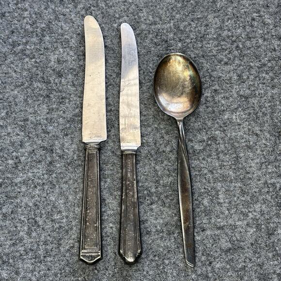 Vintage Silver Plate Flatware (3) Pieces Serving Stainless Steel Knife Spoon Vtg - Picture 1 of 7